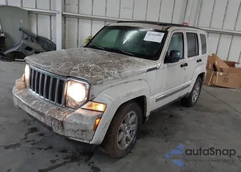 2010 Jeep Liberty из США, поврежденный, VIN 1G4TN5GK1AW109015